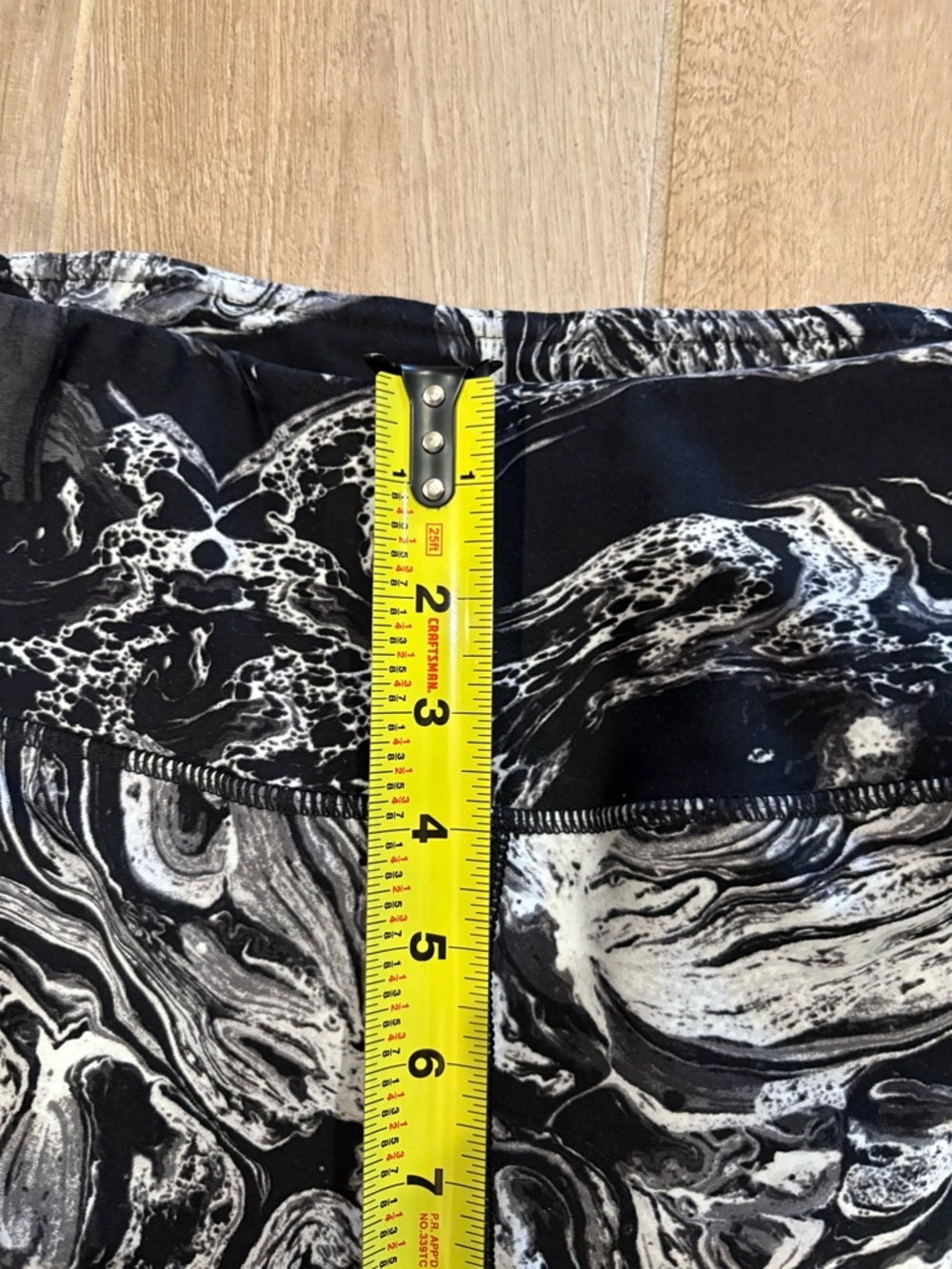 Torrid Black&White Marble Active Leggings 4”Waistband 4/Tummy Control,W/Pockets - Picture 6 of 7